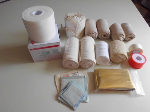 Hausapotheke verbandskasten - hausapotheke,,