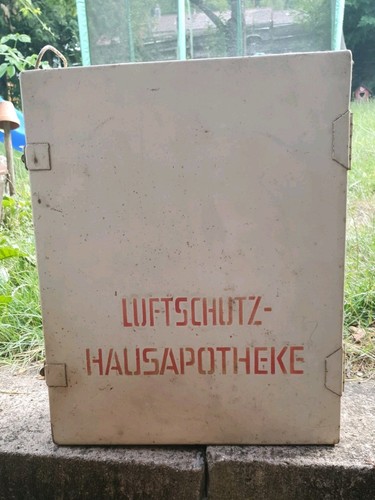 Luftschutz hausapotheke - luftschutz,